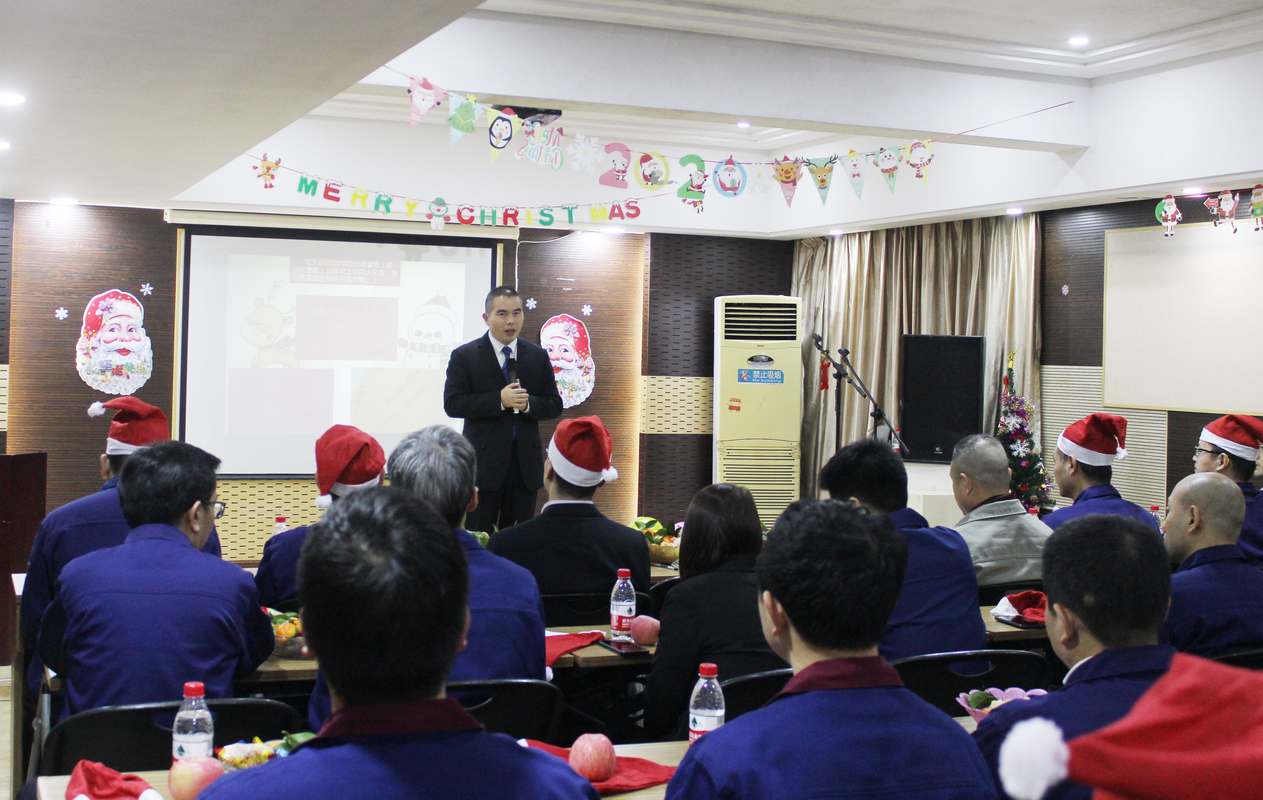 2019年“在一起，同歡樂”圣誕晚會(huì)成功舉辦