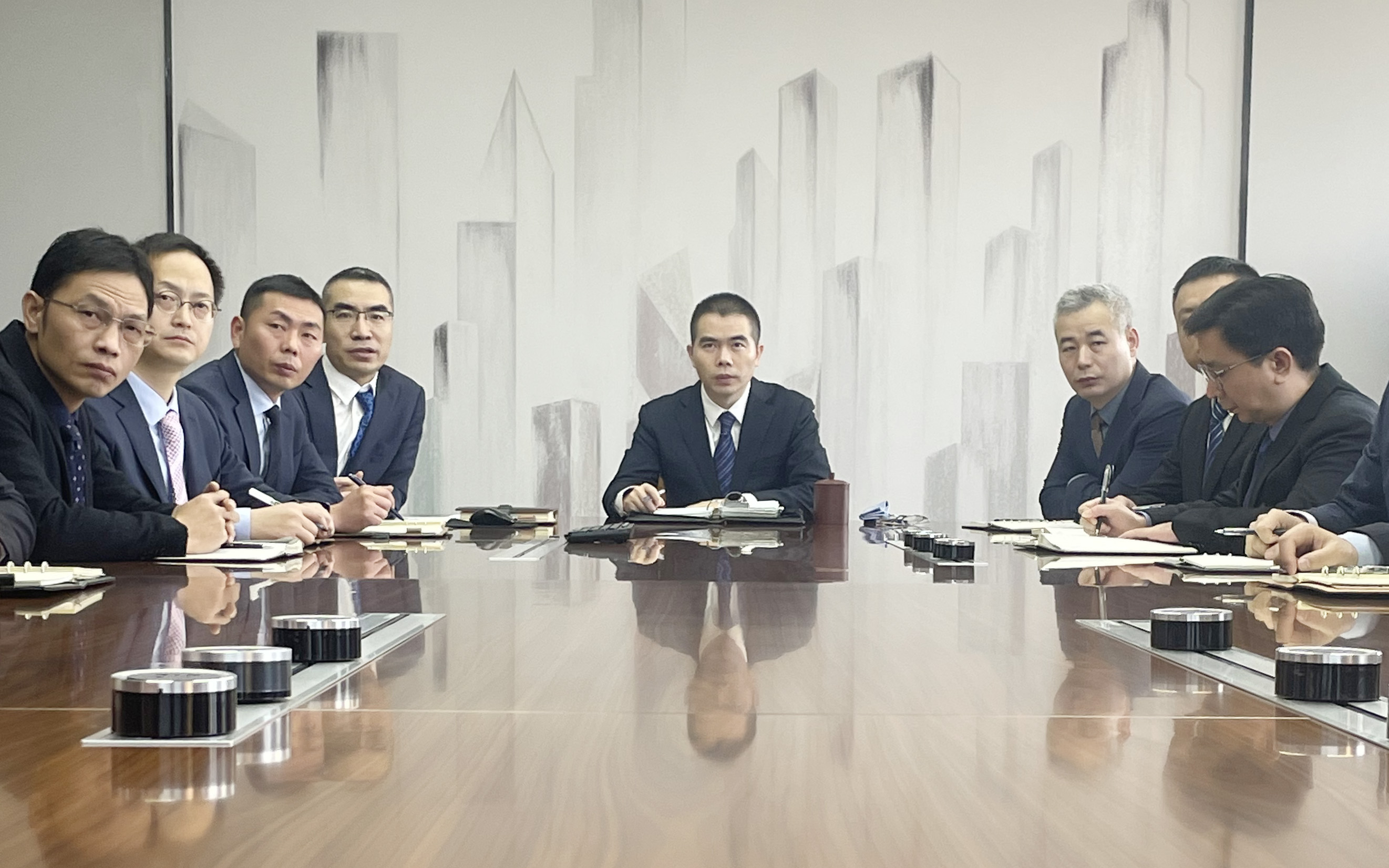 始于至誠，止于至善  